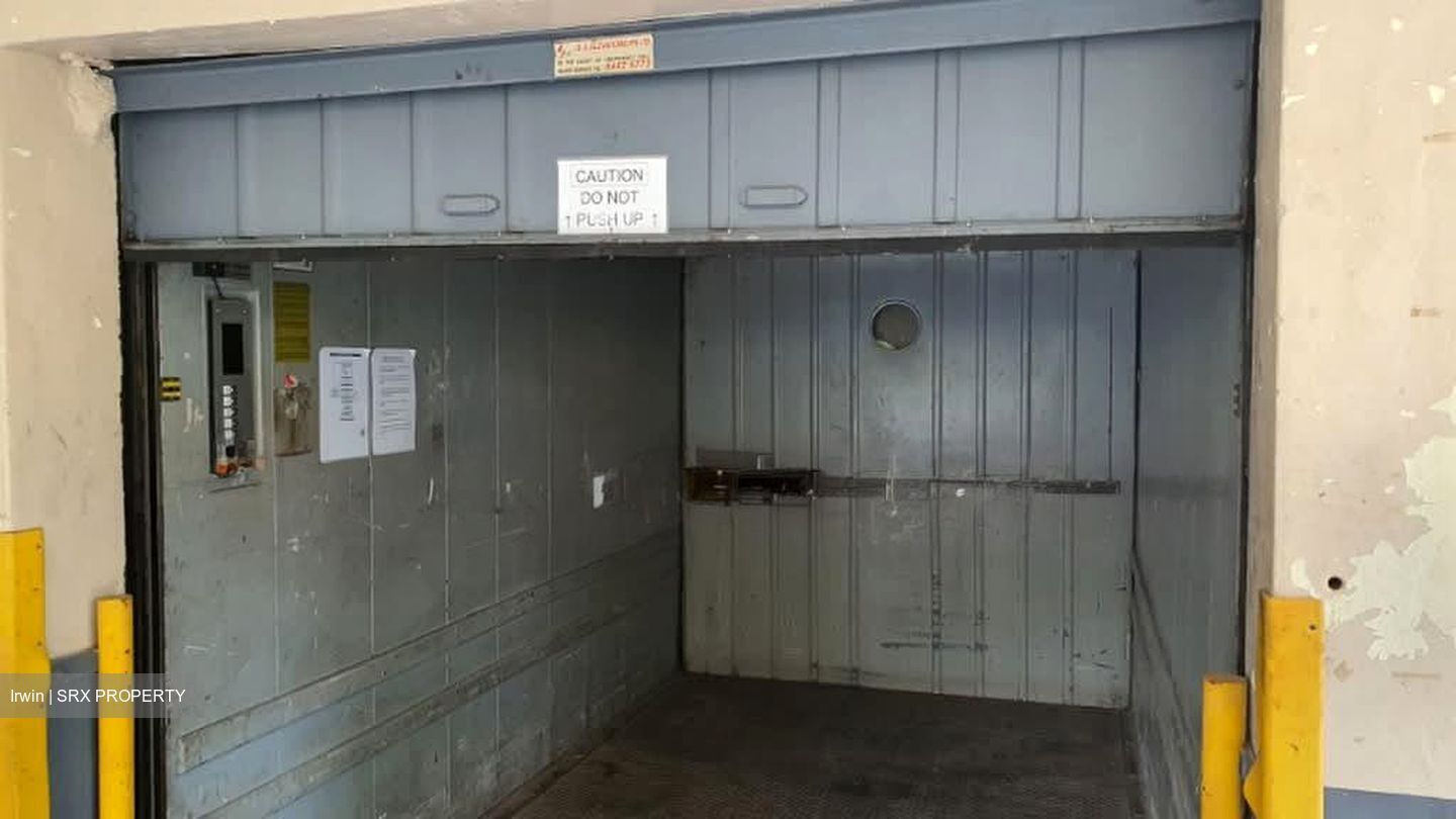 Sin Cheong Building (D20), Factory #601925581